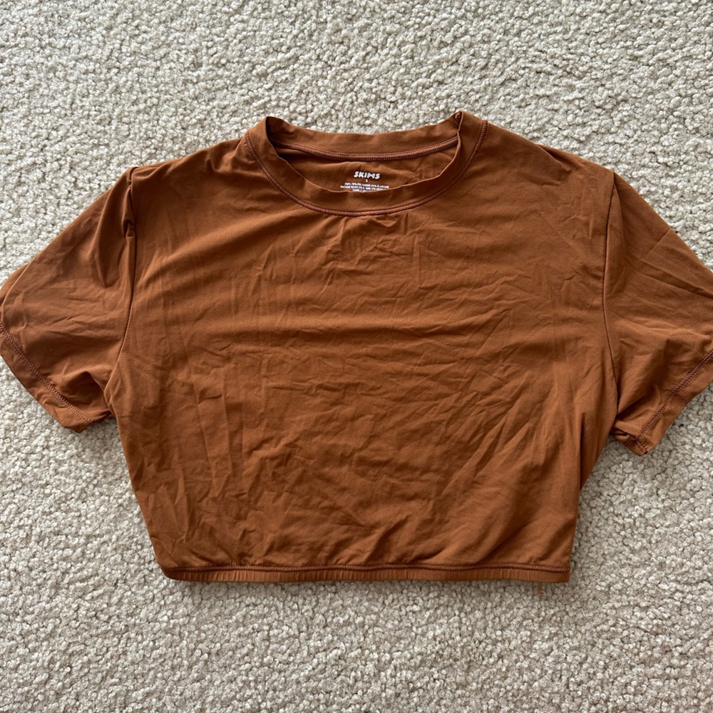 Skims fits everybody cropped t shirt